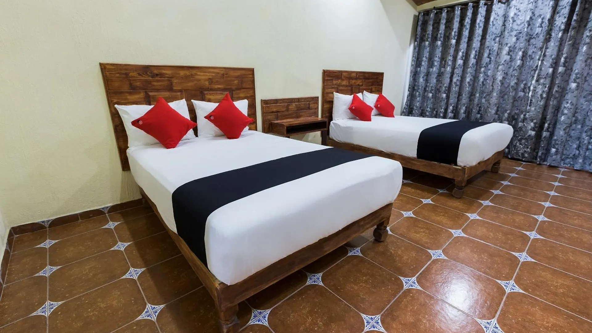 Hotel Hacienda Tonalmain Guadalajara 2*,  México